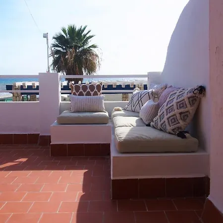 Playa 45, First Line House Semesterbostad